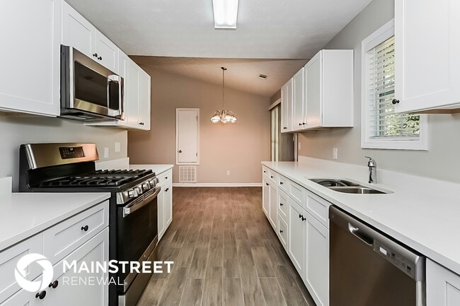 Photo - 5877 Homestead Cir
