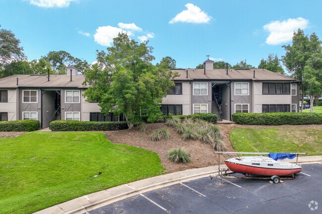 1900 Centre Pointe Blvd - Alternate Photo - MAA Oak Grove