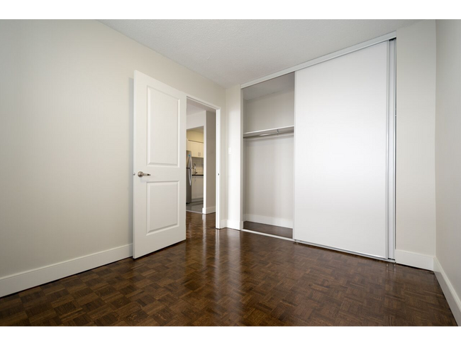 Photo - Wellington Tower