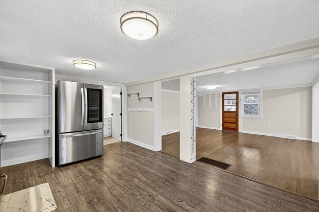 Photo - 239 McDonald Rd