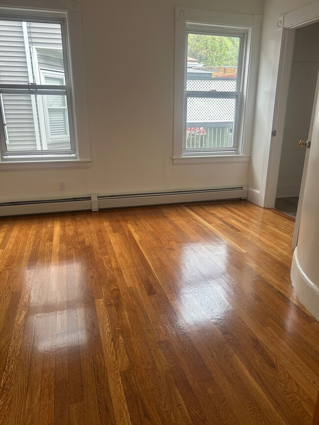 37 Chase St Unit 1