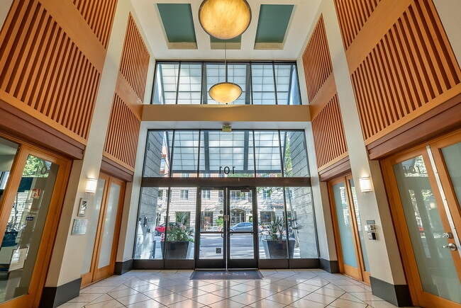 Photo - 101 San Fernando