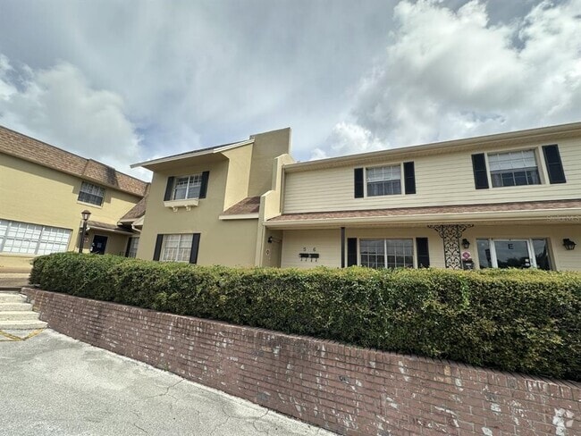 Building Photo - 3601 Cypress Gardens Rd Unit 5 Rental