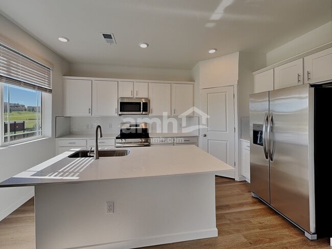 Photo - 26126 E Calhoun Pl