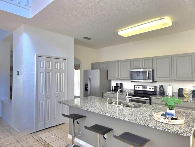 Photo - 1027 Balmoral Dr