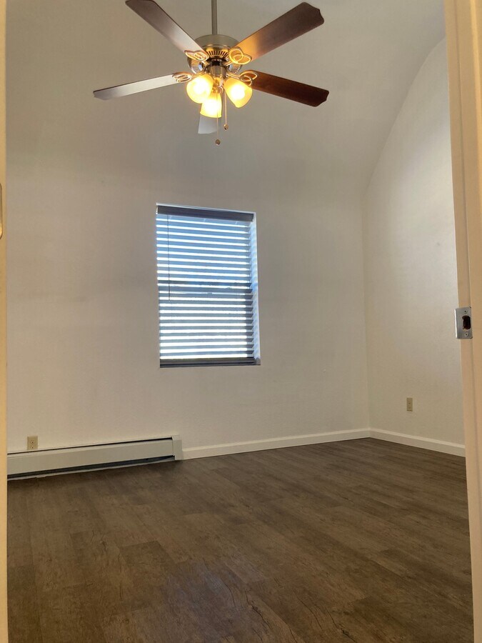 Photo - 210 NW 5th St Unit 5