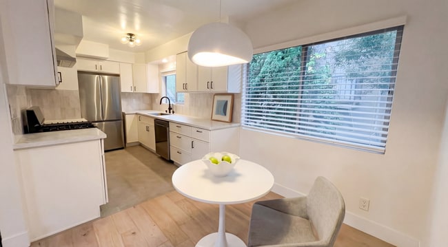 Photo - 1011 Hilldale Ave Unit 11