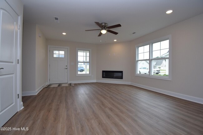 Photo - 640 Abigail Taylor Dr