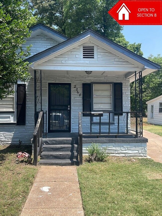 Building Photo - Very Nice Newly Rehabbed Home in North Mem...