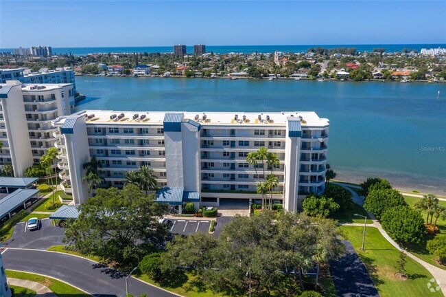Building Photo - 7984 Sailboat Key Blvd S Unit 607 Rental