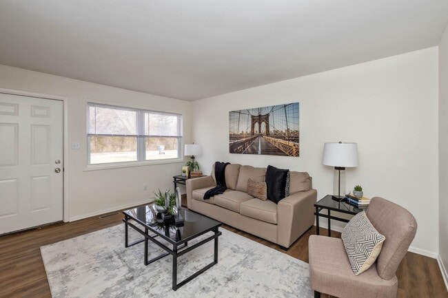 Photo - 2025-2027 Fairfax Road Unidad 2027