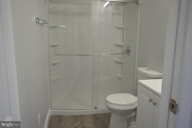 Building Photo - 118 E Maple Ave Unit 2R