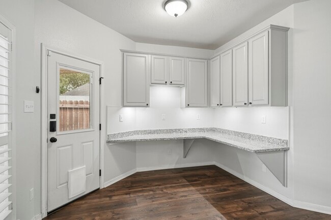 Photo - 2875 Wimbledon Ln