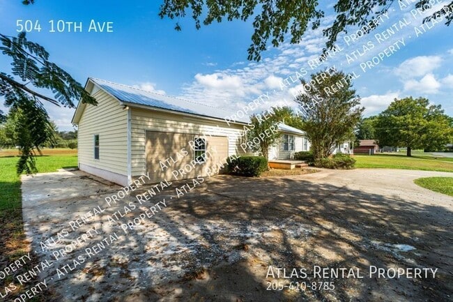Photo - 504 10th Ave