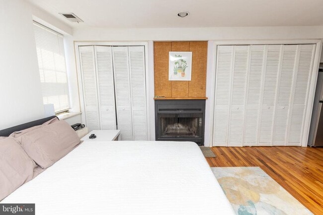 1915 Pemberton St Unidad 3