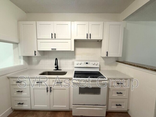 Photo - 6204 Terry Parker Dr N Unidad B