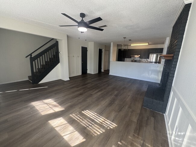 Photo - 122 Timbers Dr