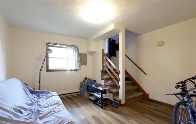 Living Room - 1014 Walnut St Unit 1014