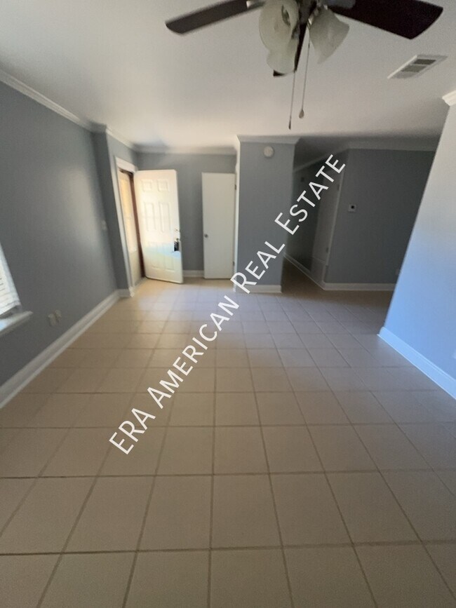 Photo - 901 Linden Ave