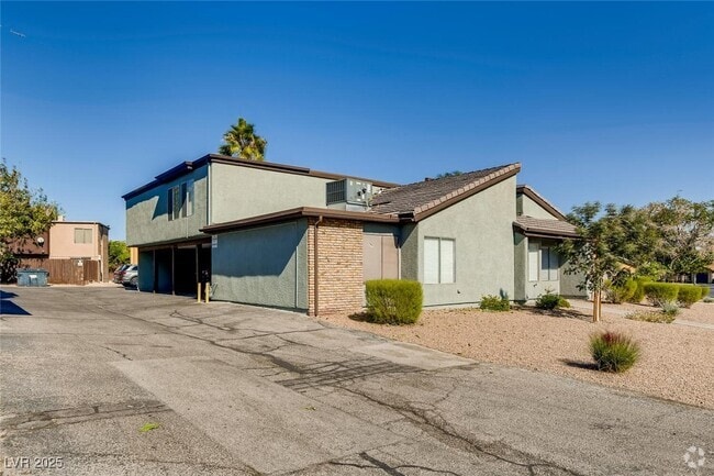 Building Photo - 1520 Hialeah Dr Unit C Rental