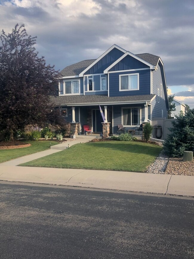 Charming 3-Bedroom Home with Loft and Expa... - Charming 3-Bedroom Home with Loft and Expa...