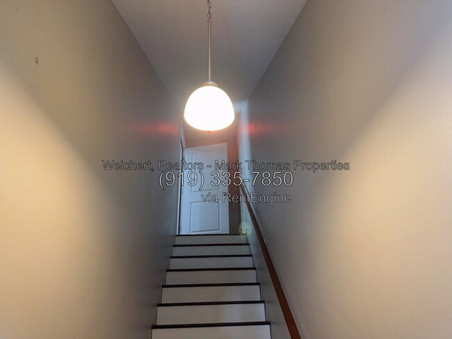 Photo - 219 Bridgefield Pl