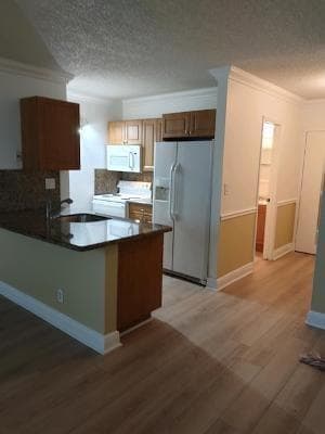 Photo - 2501 Riverside Dr Unidad 218