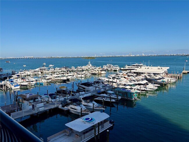 Photo - 555 NE 15th St Unit 609