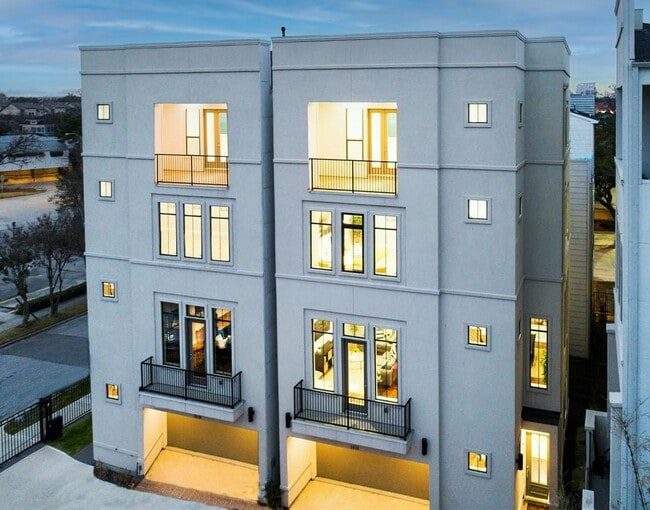 Building Photo - 2512 Morgan St