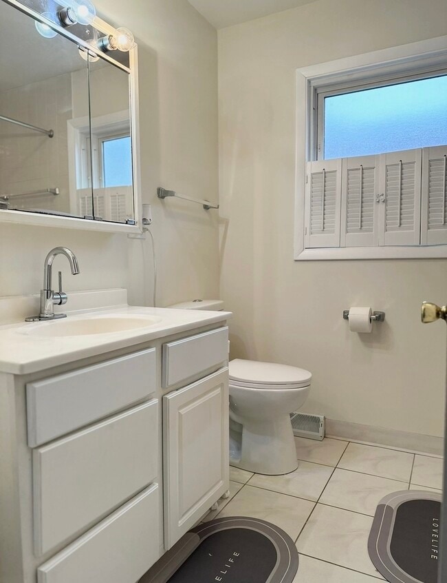 Photo - 14814 Wabash Ave