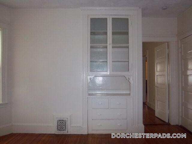 Photo - 19 Sudan St Unit 2