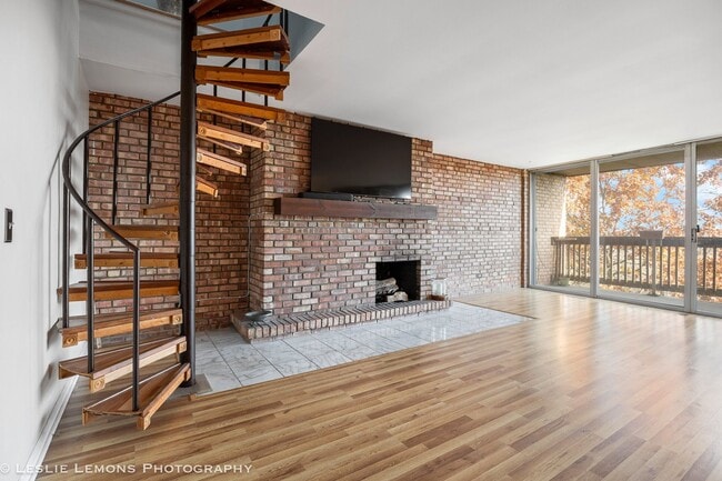 Photo - 5600 Hillcrest Ln Unit 3D