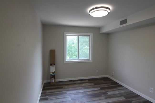 Photo - Cozy 2 Bedroom 2 Bath Condo in Iowa City!