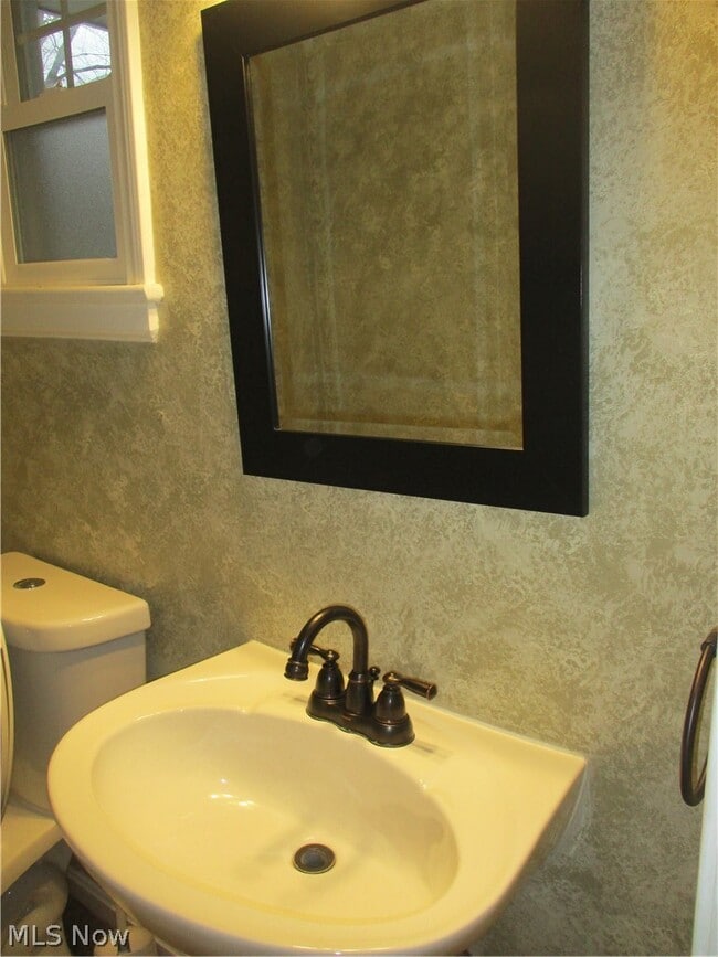 Photo - 17084 Sunset Dr