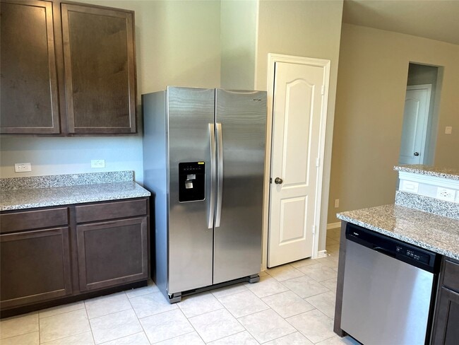 Photo - 25530 Valverdant Ct