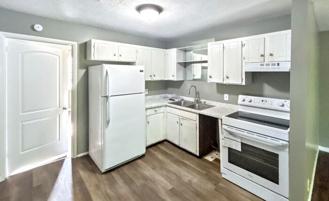 Photo - 5118 Linbar Dr