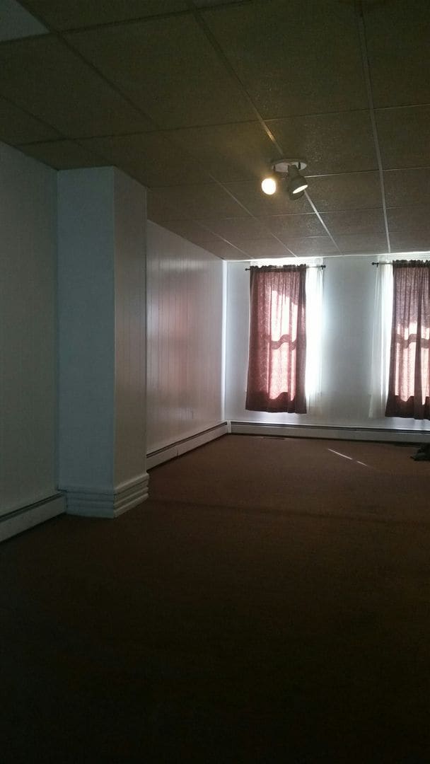 Photo - 881 E Market St