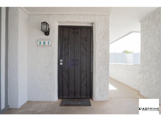 Photo - Prepare to be Enchanted by This Fully Furnished 1/1 Phoenix Condo - A Hidden Gem Where Style Meets S