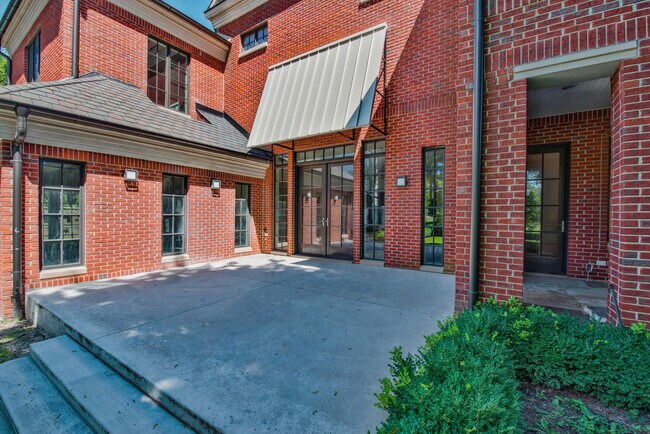 Photo - 200 Aspen Rd