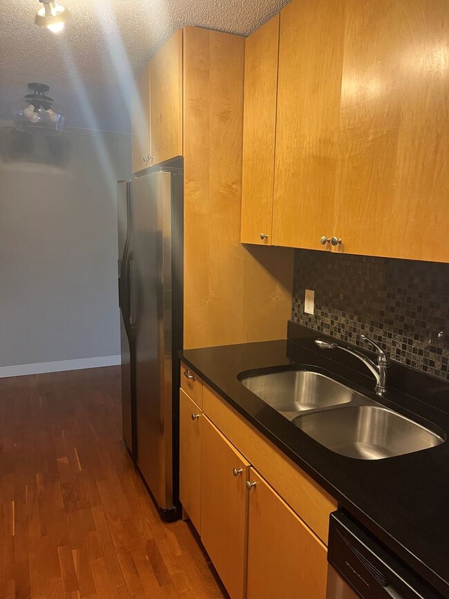 Photo - 2800 W 44th St Unit 601