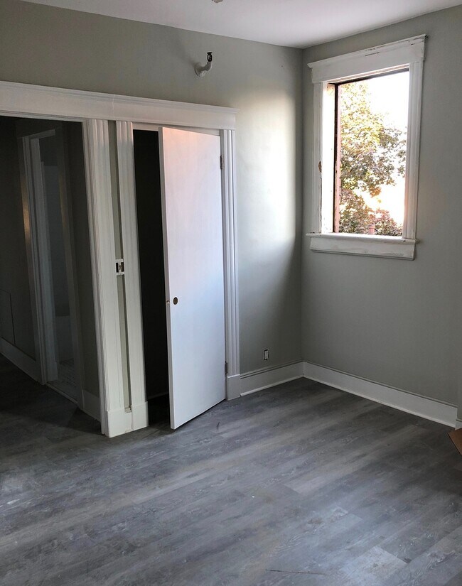 Building Photo - 88 Ontario St Unit 1