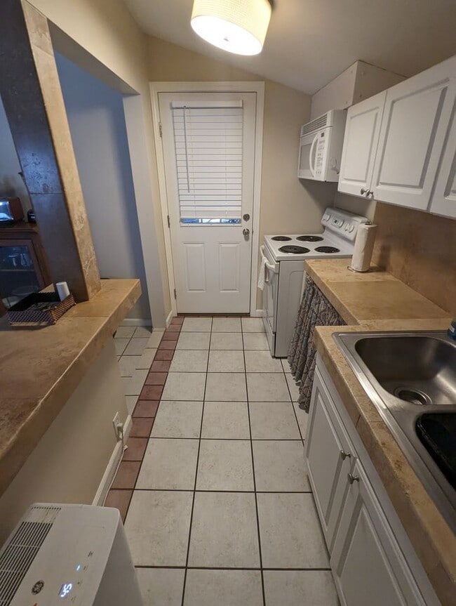 Photo - 351 Bayshore Dr