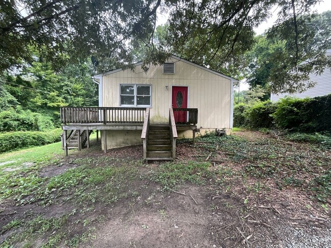 Building Photo - Now Ready in High Point! Fantastic 3 Bedro... Rental