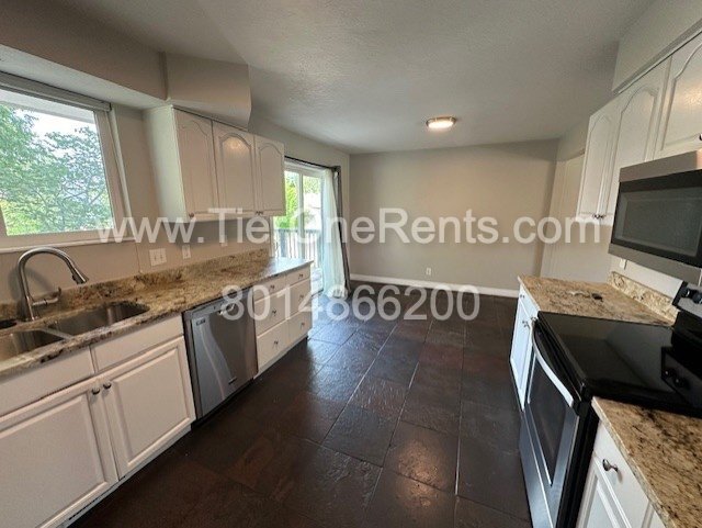 Photo - This property offers a NO DEPOSIT option available for qualified renters!
