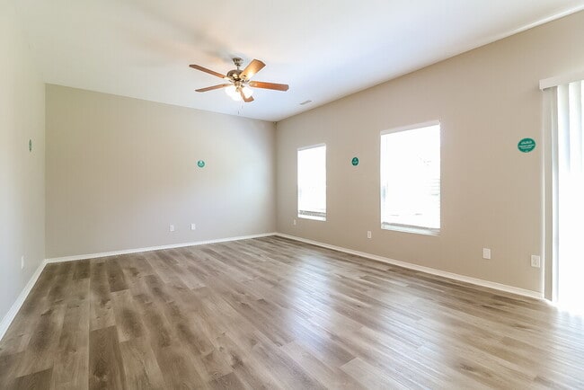 283 Rowan Dr