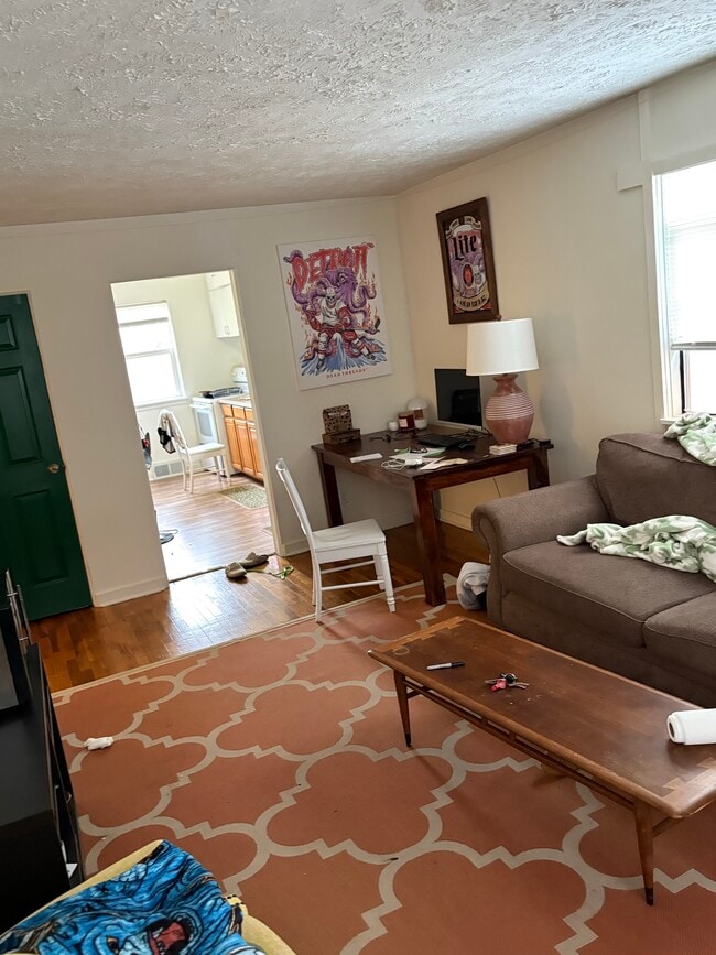 Photo - 1530 Snyder Rd