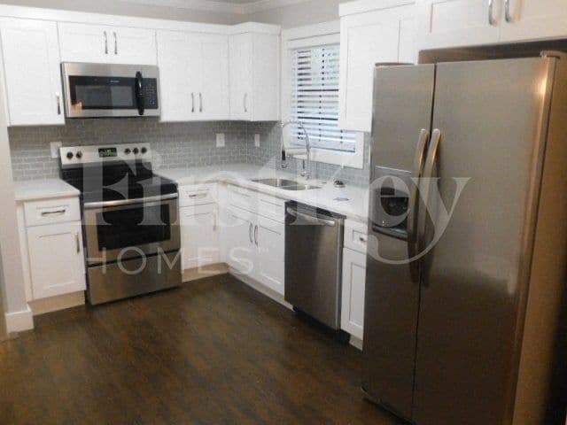 Photo - 455 Chanterelle Dr