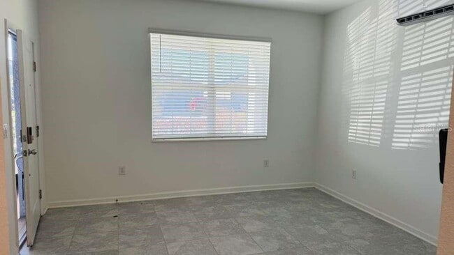 Photo - 657 Trotters Dr