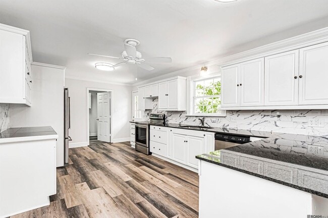 Photo - 8245 Rainbow Dr
