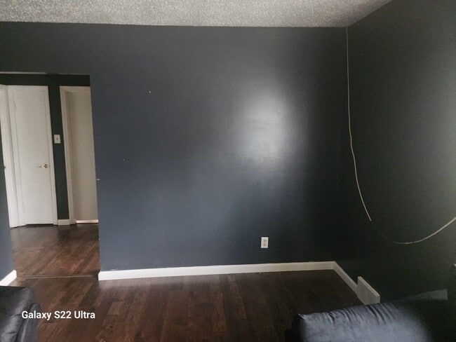 Building Photo - 30 Saxton Rd Rental